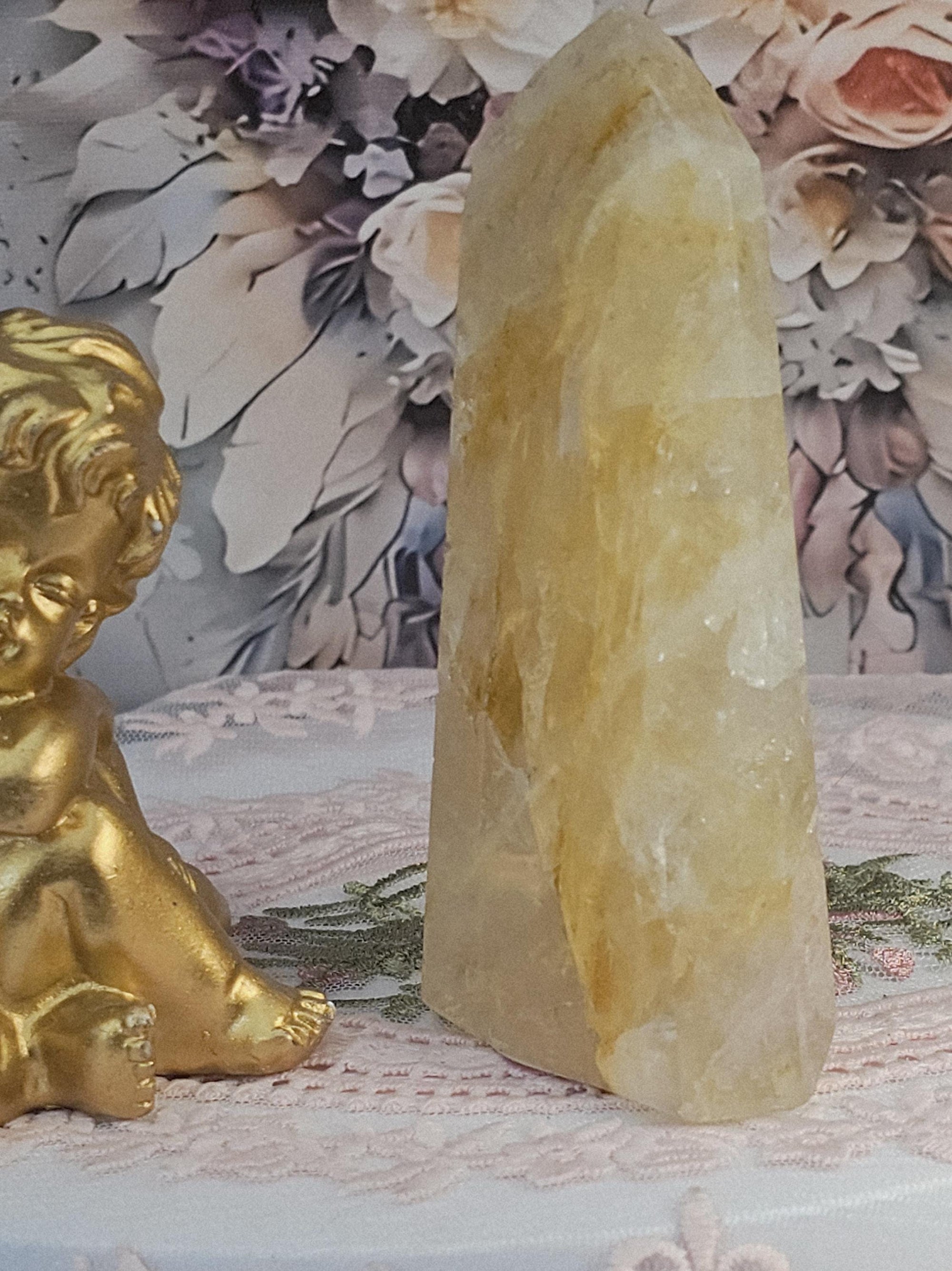 Golden Healer Quartz Tower,  Columbia, Golden Healer with Dendritic, Feng Shui Crystal, Chakra Stone