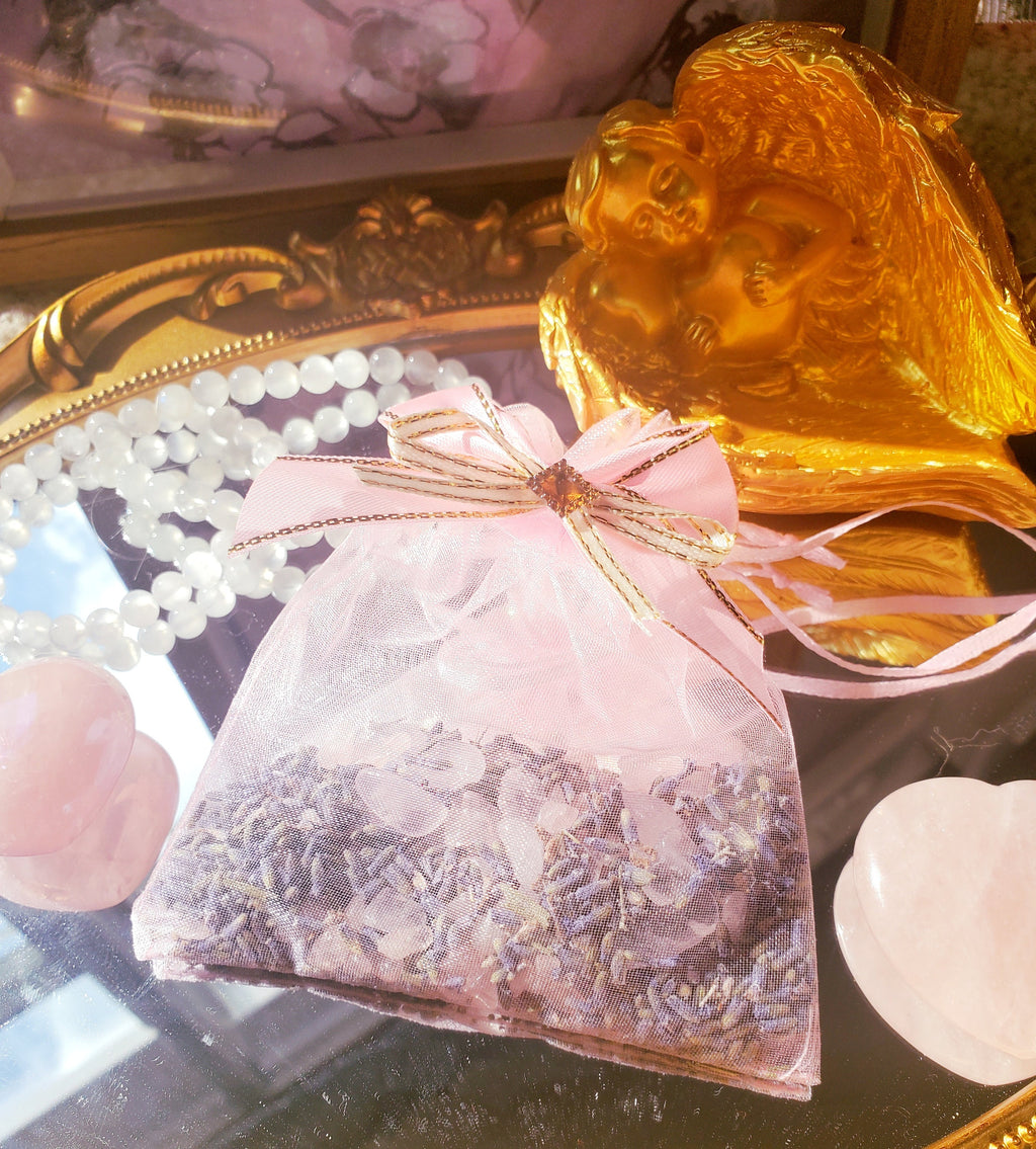 Love Sachet, Self Love, Self Care, Love Drawing, Calming, Crystal Healing Sachet, Reiki, Mojo, Hippie, Boho, Lavender Sachet,