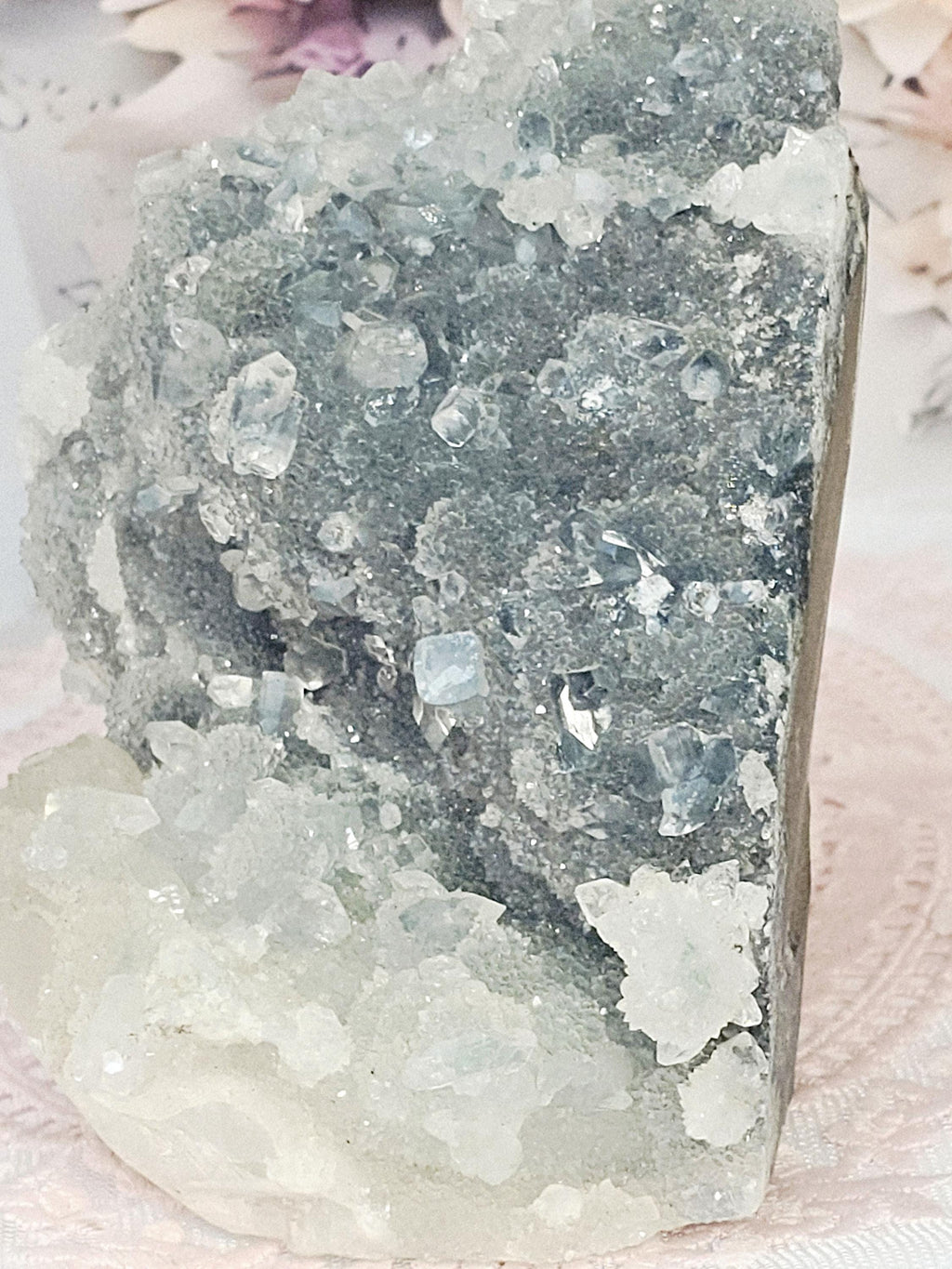 Blue Chalcedony woth Diamond Apophyllite and Calcite from India , Apophyllite, Crystal, Crystal