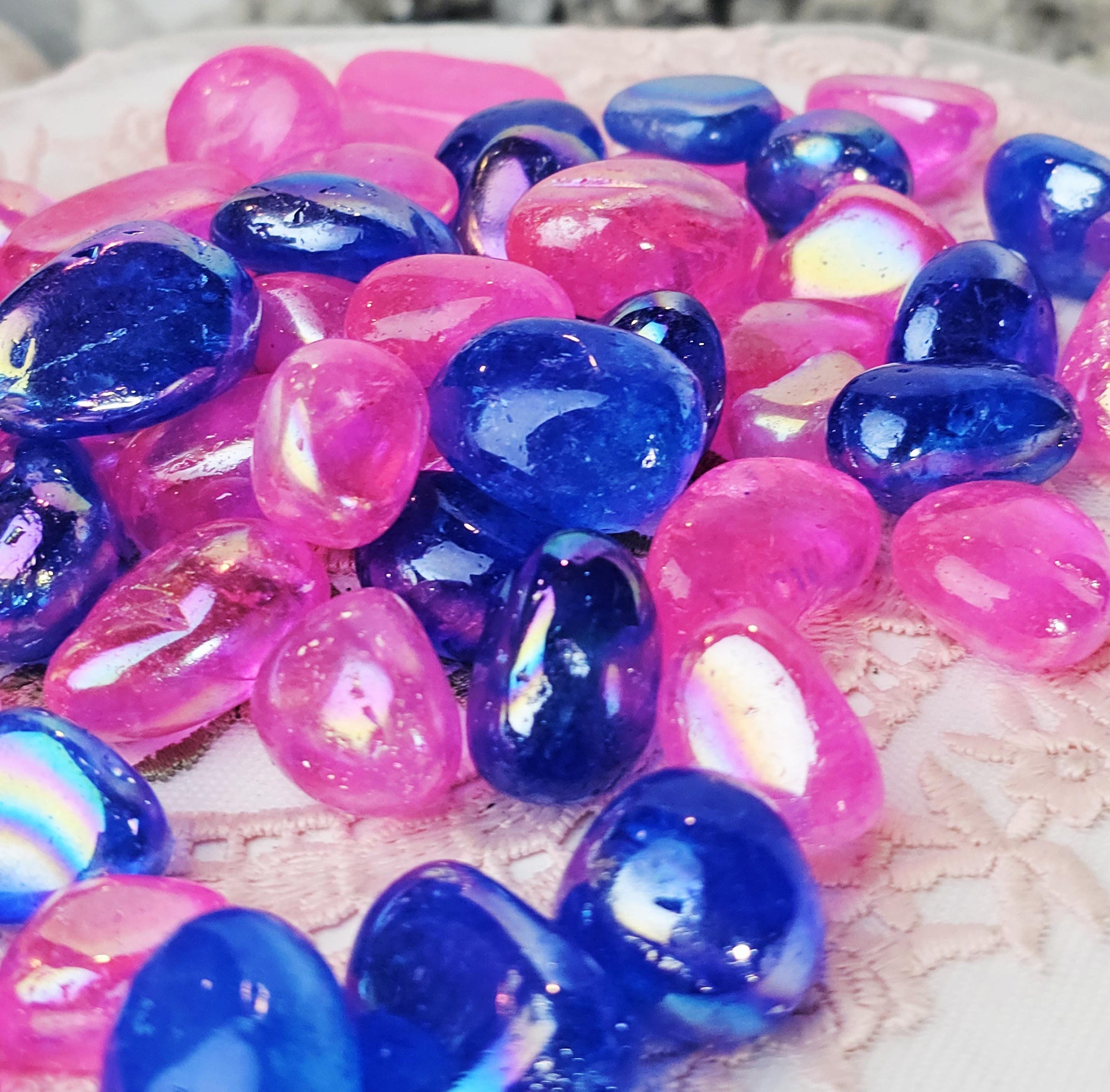 5 Large Angel Aura Tumble Stones Clear  Quartz (~1.0") Gift Bags-Angel Aura Clear Quartz, Healing Crystals and Stones-Heart Chakra, Crystal